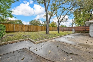 An excellent opportunity awaits in Lake Ridge Estates! This on  in Texas - for sale on GolfHomes.com, golf home, golf lot