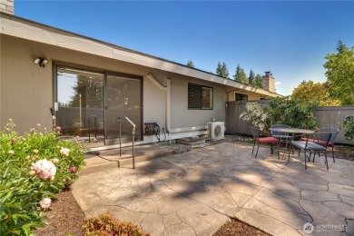 Move in ready North End home located directly across from lovely on Highlands Golf Club in Washington - for sale on GolfHomes.com, golf home, golf lot