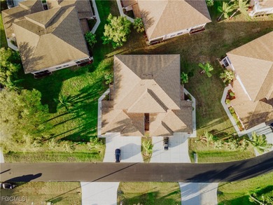 Cornered 3 bedroom/2 bath condo unit. New tile flooring on Majestic Golf Club in Florida - for sale on GolfHomes.com, golf home, golf lot