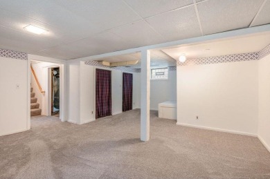 Welcome to this amazing Standish neighborhood home. Located on a on Hiawatha Golf Course in Minnesota - for sale on GolfHomes.com, golf home, golf lot
