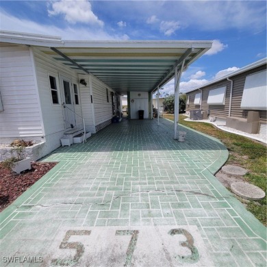 A little TLC could go along way here. Over 1300 sqft of living on Six Lakes Country Club in Florida - for sale on GolfHomes.com, golf home, golf lot