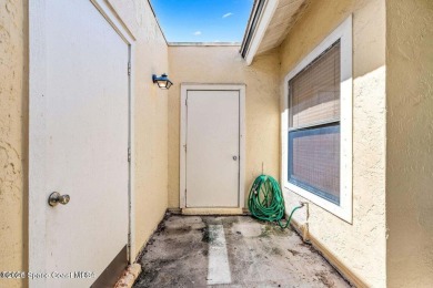 TAKE ADVANTAGE of a $5,000 SELLER CREDIT at Closing!
Perfect on Suntree Country Club in Florida - for sale on GolfHomes.com, golf home, golf lot