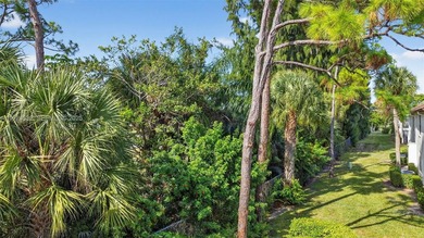 Beautiful and truly move-in ready 3BR/2BA condo in Park Pointe! on Forest Oaks Golf Club in Florida - for sale on GolfHomes.com, golf home, golf lot