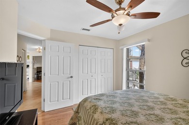 Beautiful and truly move-in ready 3BR/2BA condo in Park Pointe! on Forest Oaks Golf Club in Florida - for sale on GolfHomes.com, golf home, golf lot