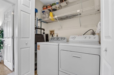 Beautiful and truly move-in ready 3BR/2BA condo in Park Pointe! on Forest Oaks Golf Club in Florida - for sale on GolfHomes.com, golf home, golf lot