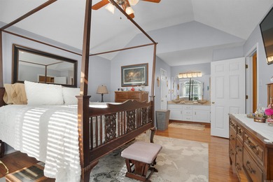 Resort-style living right on the Diamondhead golf course. This on Diamondhead Golf and Country Club in Arkansas - for sale on GolfHomes.com, golf home, golf lot