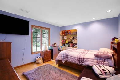 UPDATED KITCHEN CABINETS, GRANITE COUNTER TOPS, STONE on Oak Hills Country Club in Illinois - for sale on GolfHomes.com, golf home, golf lot