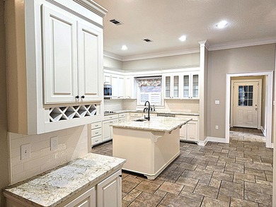 Large custom home in the highly desirable Canebrake subdivision on Canebrake Country Club in Mississippi - for sale on GolfHomes.com, golf home, golf lot