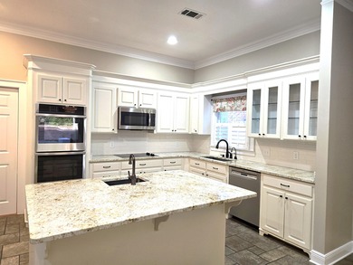 Large custom home in the highly desirable Canebrake subdivision on Canebrake Country Club in Mississippi - for sale on GolfHomes.com, golf home, golf lot