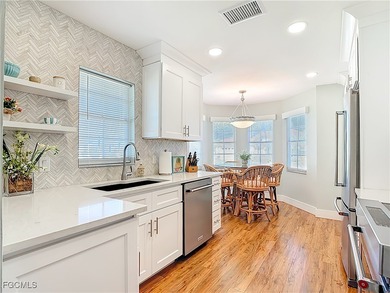 This MODERN and magazine-worthy renovation of the Laconia floor on Herons Glen Golf and Country Club in Florida - for sale on GolfHomes.com, golf home, golf lot