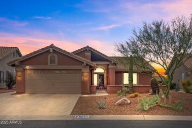 This beautifully updated 2-bedroom, 2-bathroom + small office on Gold Canyon Golf Resort - Sidewinder in Arizona - for sale on GolfHomes.com, golf home, golf lot