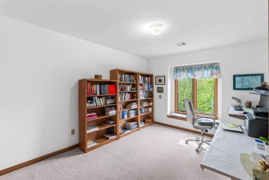 Welcome home to this bright and spacious 4bed/3.5bath/2car on Tallgrass Country Club in Kansas - for sale on GolfHomes.com, golf home, golf lot