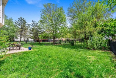 Welcome home to this bright and spacious 4bed/3.5bath/2car on Tallgrass Country Club in Kansas - for sale on GolfHomes.com, golf home, golf lot