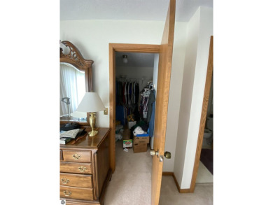 This is a great deal for a 4 bedroom, 3 bath condo just minutes on Crown Golf Course in Michigan - for sale on GolfHomes.com, golf home, golf lot