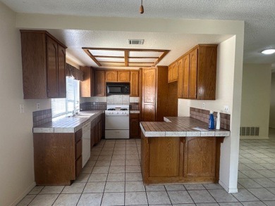 Experience the perfect blend of comfort and convenience in this on Silver Lakes Golf Course in California - for sale on GolfHomes.com, golf home, golf lot