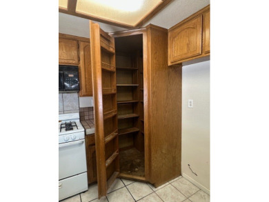 Experience the perfect blend of comfort and convenience in this on Silver Lakes Golf Course in California - for sale on GolfHomes.com, golf home, golf lot