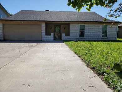 Welcome to this Beautiful Home on a Quiet Street near the Golf on Perryton Municipal Golf Course in Texas - for sale on GolfHomes.com, golf home, golf lot