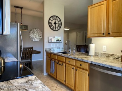 Beautifully FURNISHED ''MIRADA'' model (923 sf).  One bedroom on Sun City Grand Golf Couse and Club in Arizona - for sale on GolfHomes.com, golf home, golf lot