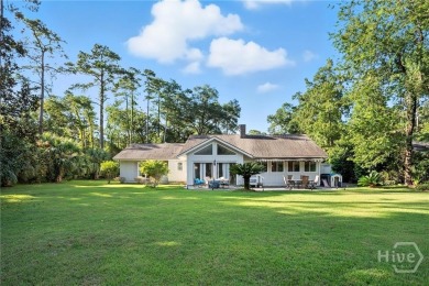 Welcome to Marshwood in The Landings! This charming 3-bed on The Landings Club - Oakridge in Georgia - for sale on GolfHomes.com, golf home, golf lot