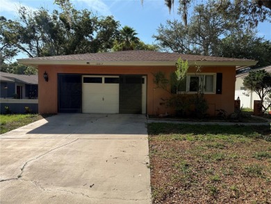 This 3-bedroom, 2-bathroom, 2-car garage home in Beacon Woods is on Beacon Woods Golf Club in Florida - for sale on GolfHomes.com, golf home, golf lot