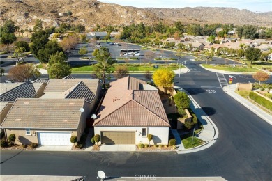 This cozy move-in ready home is just across the away from the on Hemet Golf Club in California - for sale on GolfHomes.com, golf home, golf lot