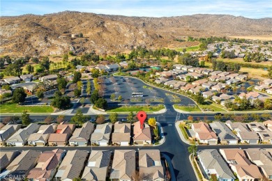 This cozy move-in ready home is just across the away from the on Hemet Golf Club in California - for sale on GolfHomes.com, golf home, golf lot