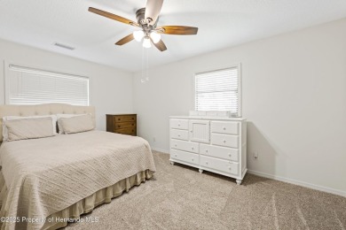 Charming 3-Bedroom Home in Brooksville Country Club - Spacious on Brooksville Country Club At Majestic Oaks in Florida - for sale on GolfHomes.com, golf home, golf lot
