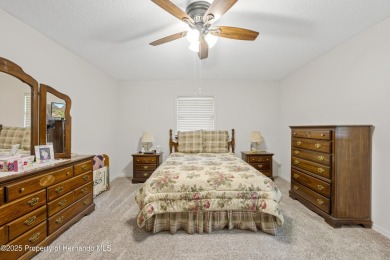 Charming 3-Bedroom Home in Brooksville Country Club - Spacious on Brooksville Country Club At Majestic Oaks in Florida - for sale on GolfHomes.com, golf home, golf lot