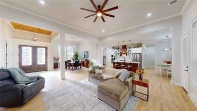Priced below assessed value. Enjoy resort style living every day on Pinnacle Golf and Boat Club in Texas - for sale on GolfHomes.com, golf home, golf lot
