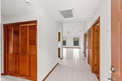 Townhome in Prime Suntree location, Priced to sell!
Welcome on Suntree Country Club in Florida - for sale on GolfHomes.com, golf home, golf lot