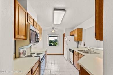 Townhome in Prime Suntree location, Priced to sell!
Welcome on Suntree Country Club in Florida - for sale on GolfHomes.com, golf home, golf lot