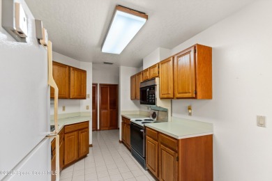 Townhome in Prime Suntree location, Priced to sell!
Welcome on Suntree Country Club in Florida - for sale on GolfHomes.com, golf home, golf lot
