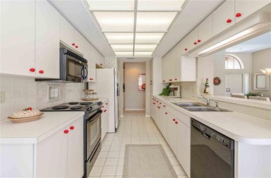 YOUR PERFECT FLORIDA RETREAT AWAITS!  Discover this hidden gem on Peridia Golf and Country Club in Florida - for sale on GolfHomes.com, golf home, golf lot