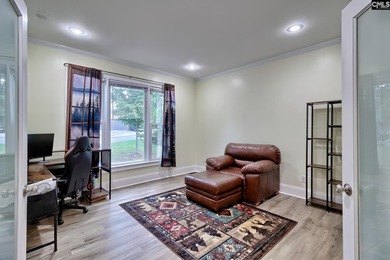 Welcome to the Woodlands! This all brick gem features golf on The Woodlands Country Club in South Carolina - for sale on GolfHomes.com, golf home, golf lot