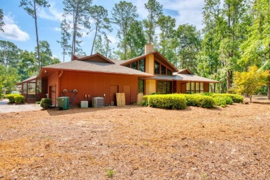 Welcome to this stunning home built in 1978, offering a spacious on Valdosta Country Club in Georgia - for sale on GolfHomes.com, golf home, golf lot