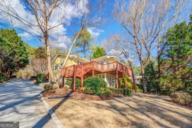 NEW PRICE. Discover your secluded retreat on the shores of on Turtle Cove Golf Course in Georgia - for sale on GolfHomes.com, golf home, golf lot