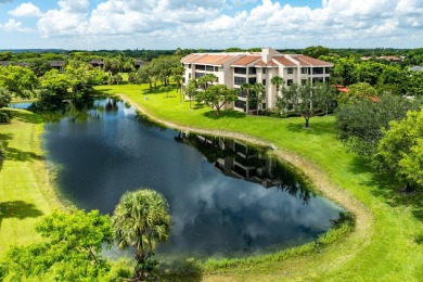 Immaculate rare modern condo with 2 bedrooms and 2 bathrooms on Boca Pointe Country Club in Florida - for sale on GolfHomes.com, golf home, golf lot