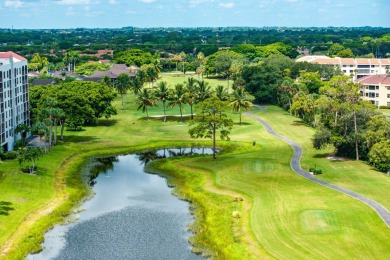 Immaculate rare modern condo with 2 bedrooms and 2 bathrooms on Boca Pointe Country Club in Florida - for sale on GolfHomes.com, golf home, golf lot