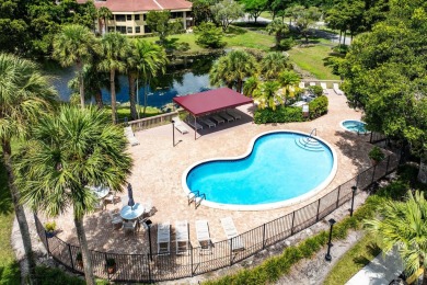 Immaculate rare modern condo with 2 bedrooms and 2 bathrooms on Boca Pointe Country Club in Florida - for sale on GolfHomes.com, golf home, golf lot