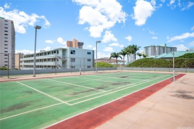 Cute and affordable! Don't miss this opportunity to own a on Honolulu Country Club in Hawaii - for sale on GolfHomes.com, golf home, golf lot