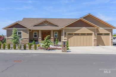 This luxurious home situated on the 6th fairway of the Lewiston on Lewiston Golf and Country Club in Idaho - for sale on GolfHomes.com, golf home, golf lot