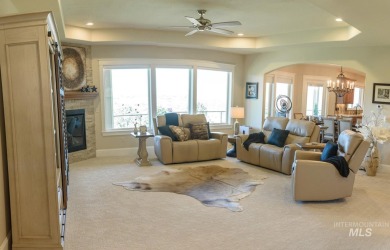 This luxurious home situated on the 6th fairway of the Lewiston on Lewiston Golf and Country Club in Idaho - for sale on GolfHomes.com, golf home, golf lot