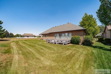 A rare find in King's Island backing up to the tee box on hole on Sage Lakes Municipal Golf Course in Idaho - for sale on GolfHomes.com, golf home, golf lot