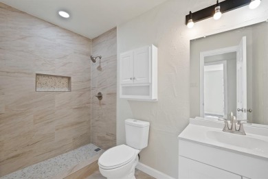 Gorgeous Move-In Ready Modern Home by Grand Oaks Golf Course on Grand Oaks Golf Club in Texas - for sale on GolfHomes.com, golf home, golf lot