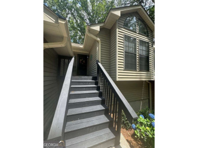This multi level, multi generational home, has 6 br 3ba home on Fairfield Plantation Golf and Country Club in Georgia - for sale on GolfHomes.com, golf home, golf lot