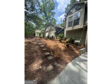 This multi level, multi generational home, has 6 br 3ba home on Fairfield Plantation Golf and Country Club in Georgia - for sale on GolfHomes.com, golf home, golf lot