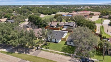 Gorgeous Move-In Ready Modern Home by Grand Oaks Golf Course on Grand Oaks Golf Club in Texas - for sale on GolfHomes.com, golf home, golf lot