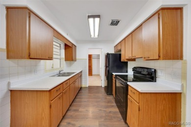 **Charming  Affordable 2-Bedroom Home in the Heart of Citrus on Brentwood Farms Golf Club in Florida - for sale on GolfHomes.com, golf home, golf lot