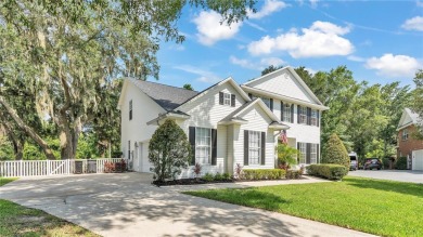 WELCOME TO YOUR DREAM HOME IN MILLBROOK OAKS - Motivated Sellers on The Club at Eaglebrooke in Florida - for sale on GolfHomes.com, golf home, golf lot