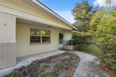 Charming Home with Spacious Yard in a Perfect Location Welcome on Plantation Inn and Golf Resort  in Florida - for sale on GolfHomes.com, golf home, golf lot